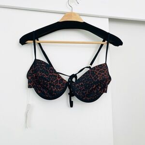 NWT Heavy Manners Bikini Top Bra Size Large